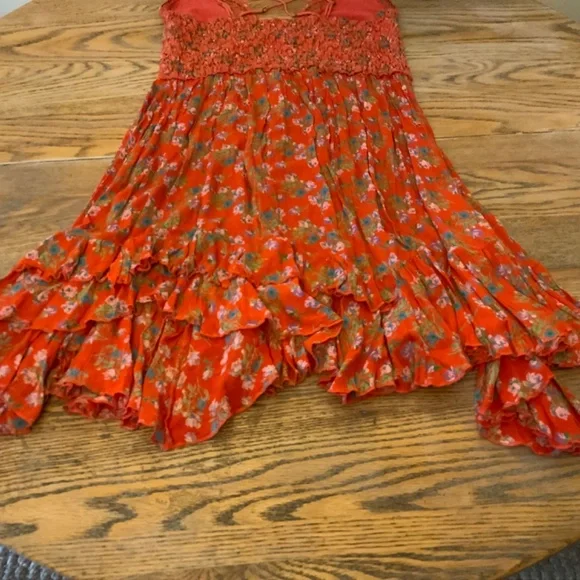 FREE PEOPLE floral print ruffled mini dress/cross back - Picture 9 of 11
